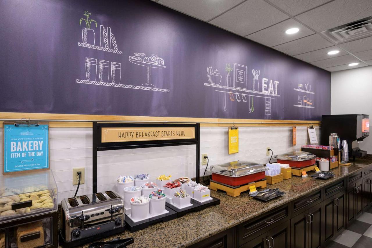 Hampton Inn Evansville Airport Buitenkant foto
