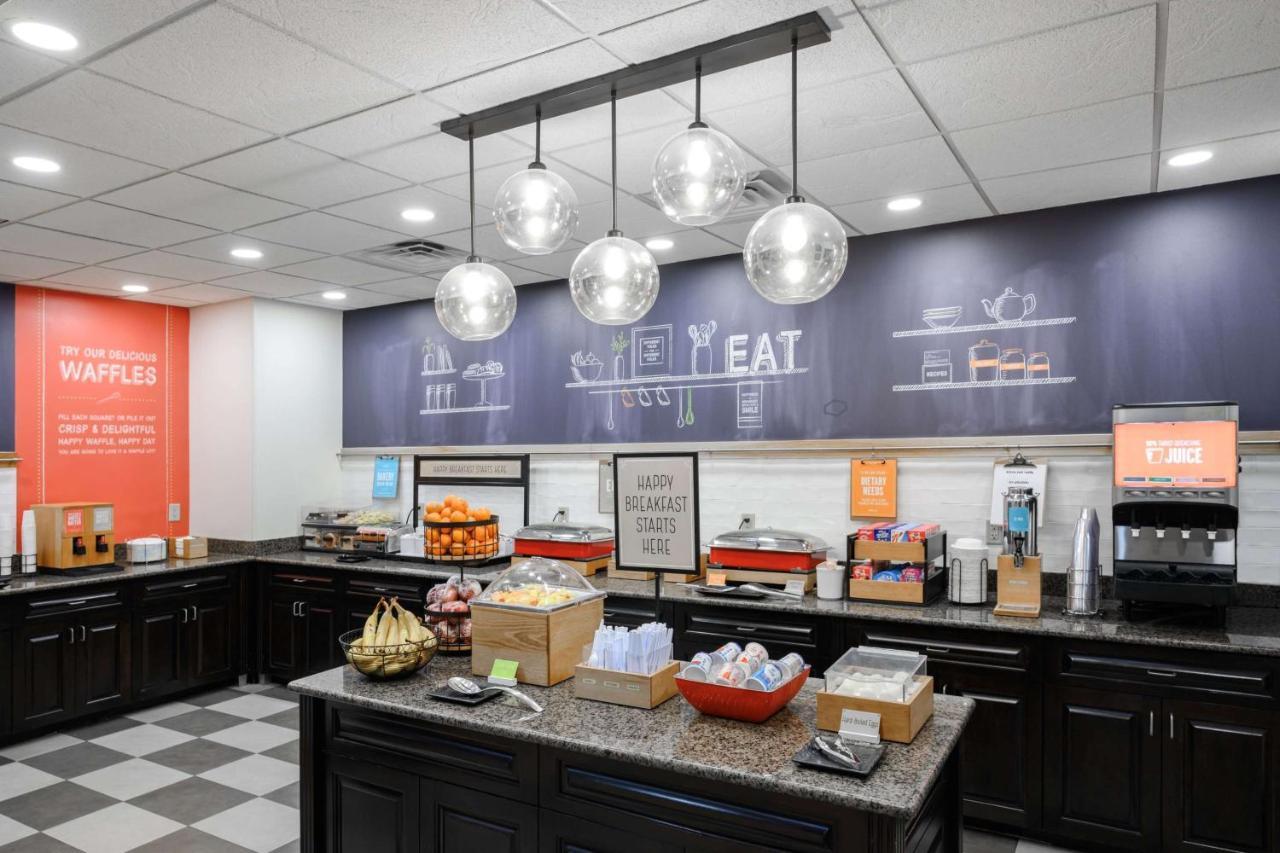 Hampton Inn Evansville Airport Buitenkant foto