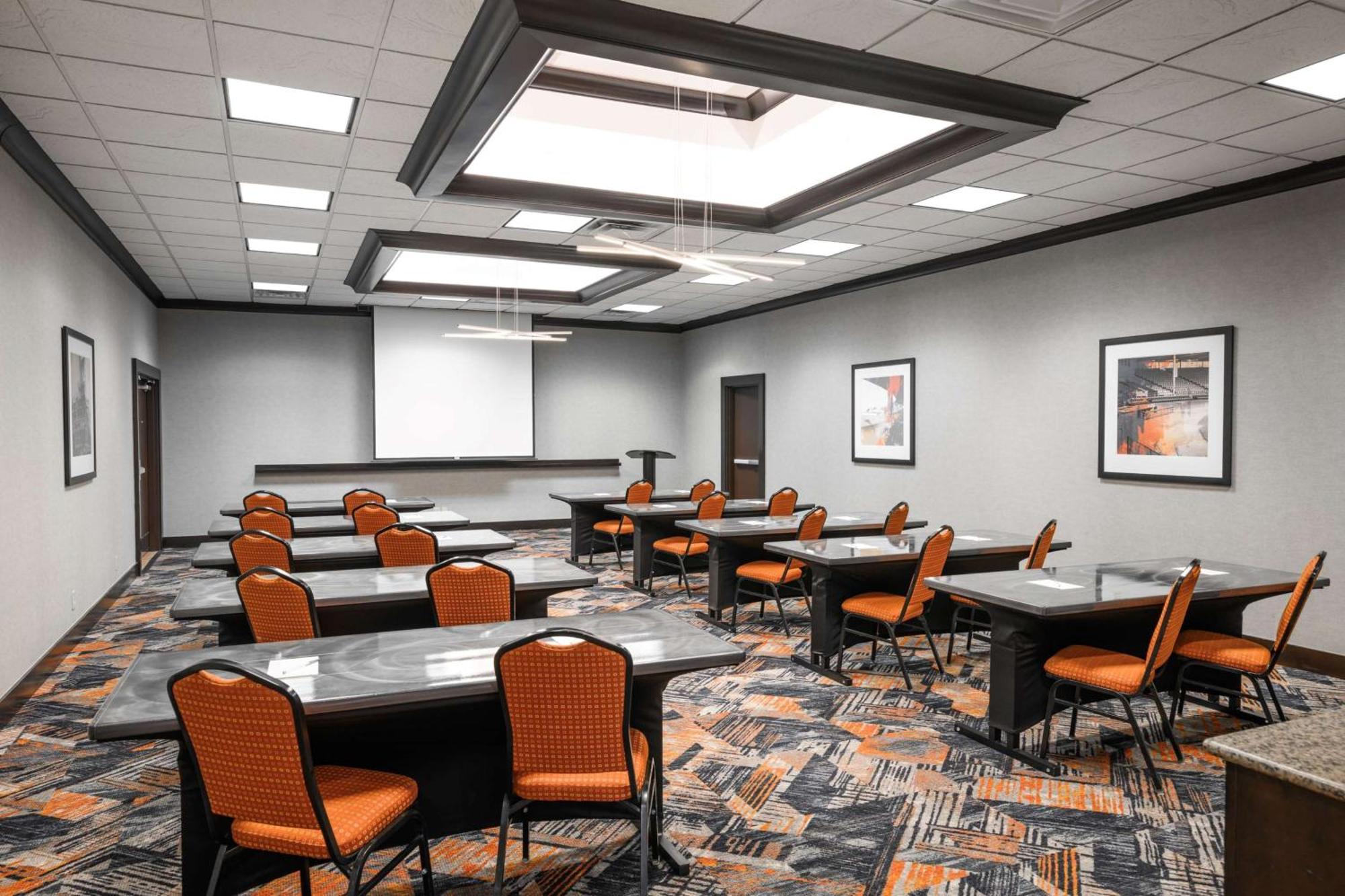 Hampton Inn Evansville Airport Buitenkant foto