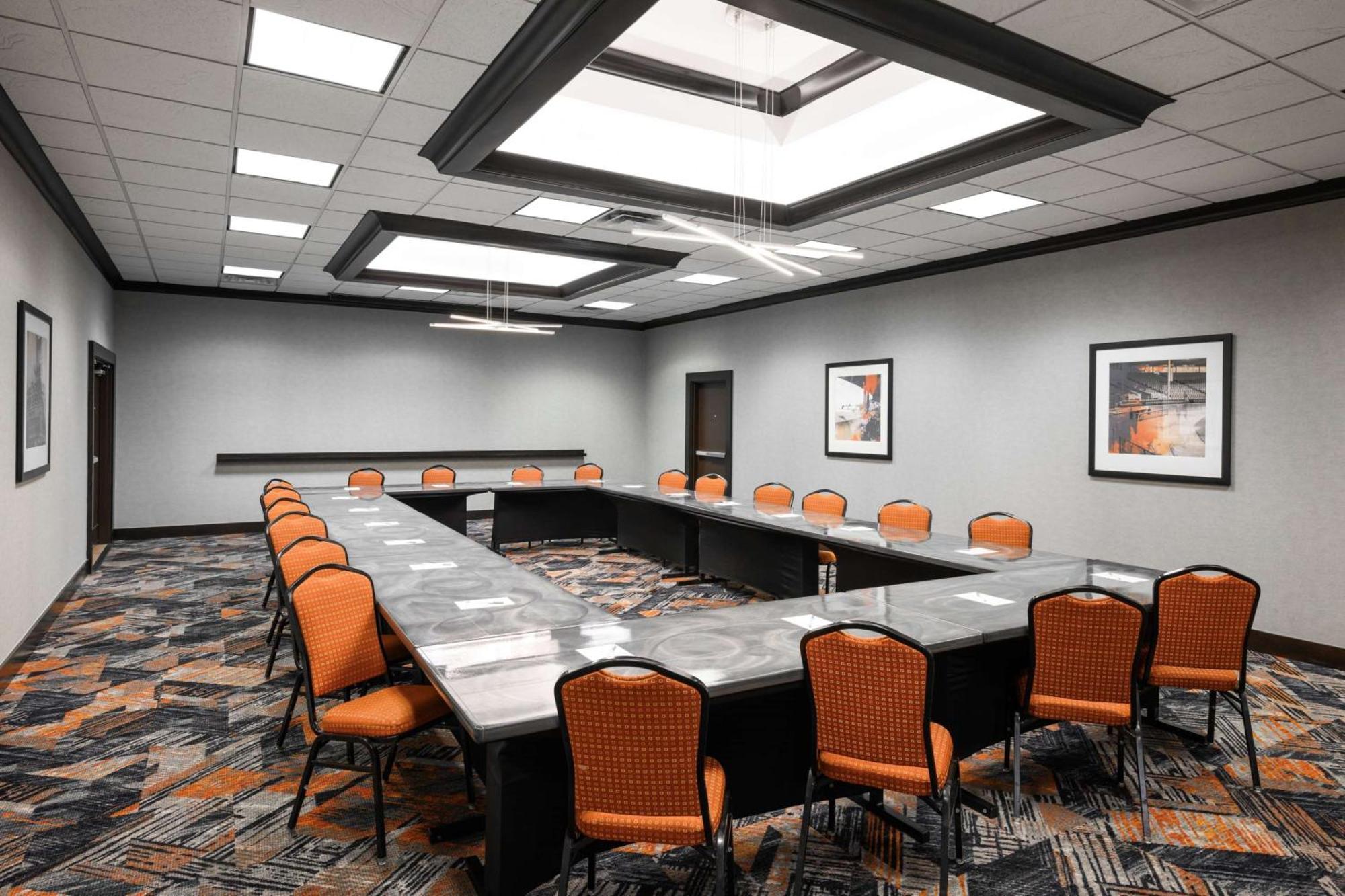 Hampton Inn Evansville Airport Buitenkant foto